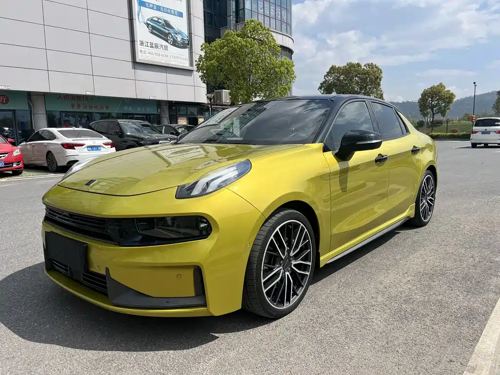 Lynk & Co 03 2020
