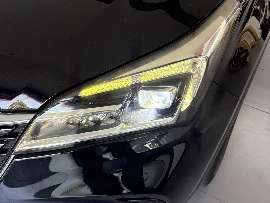 Buick Envision Plus — миниатюра 5