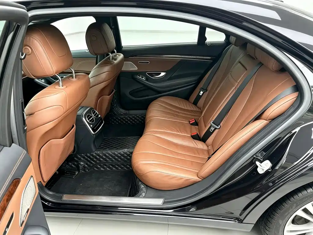Mercedes-Benz S-Class — миниатюра 7