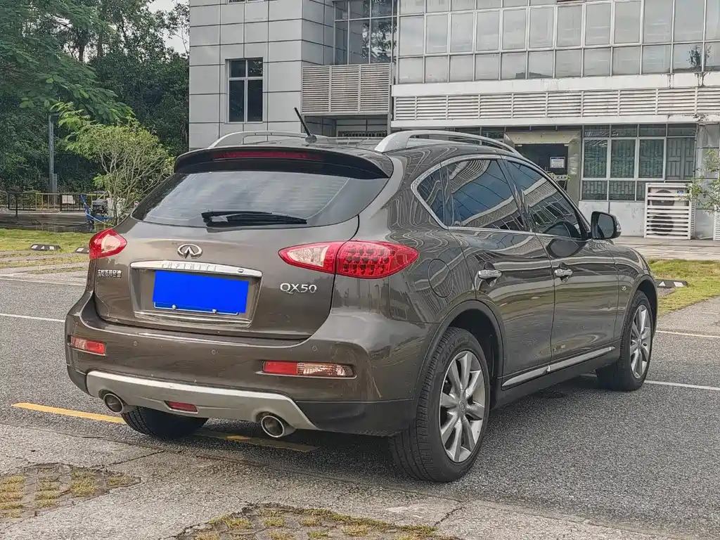 Infiniti QX50 — миниатюра 14
