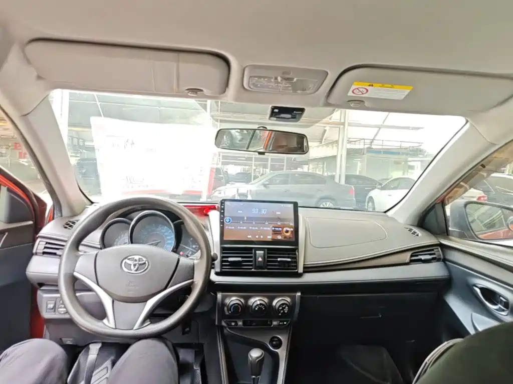 Toyota Yaris L — миниатюра 18