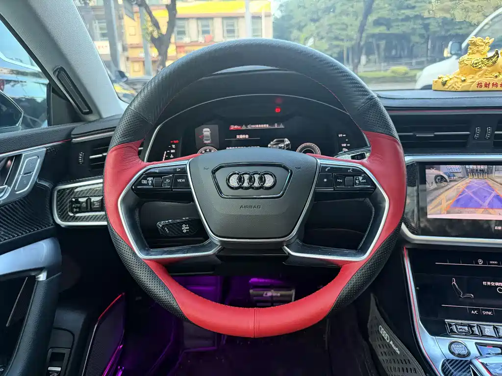 AUDI A7L