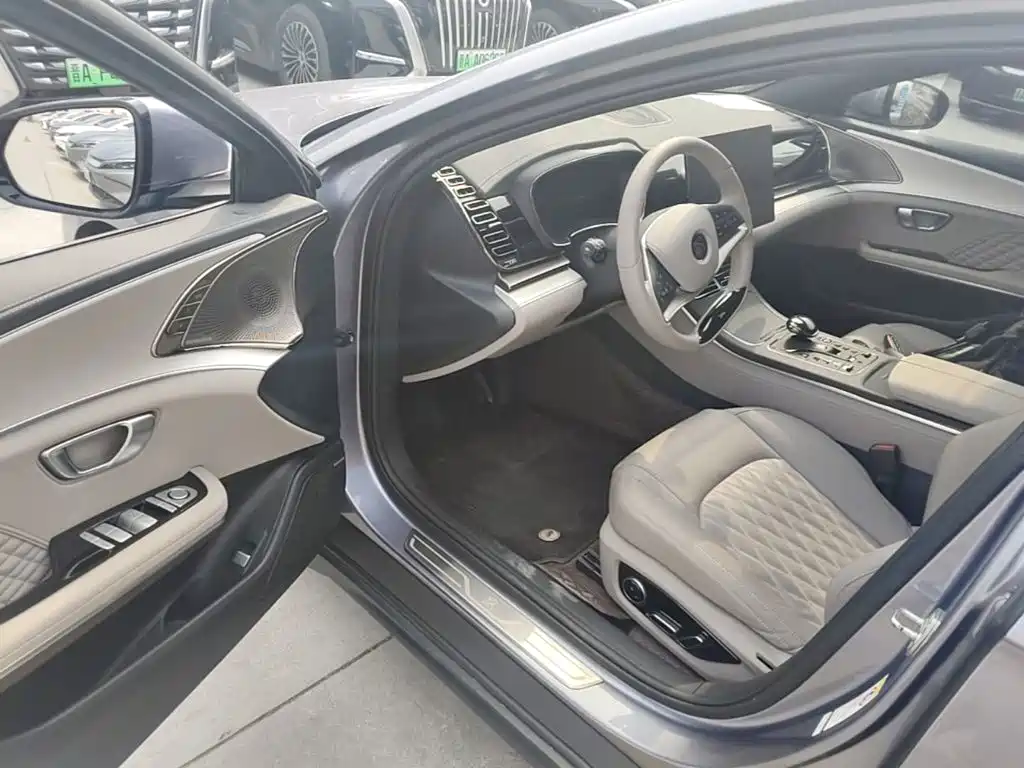 BYD Han — миниатюра 16