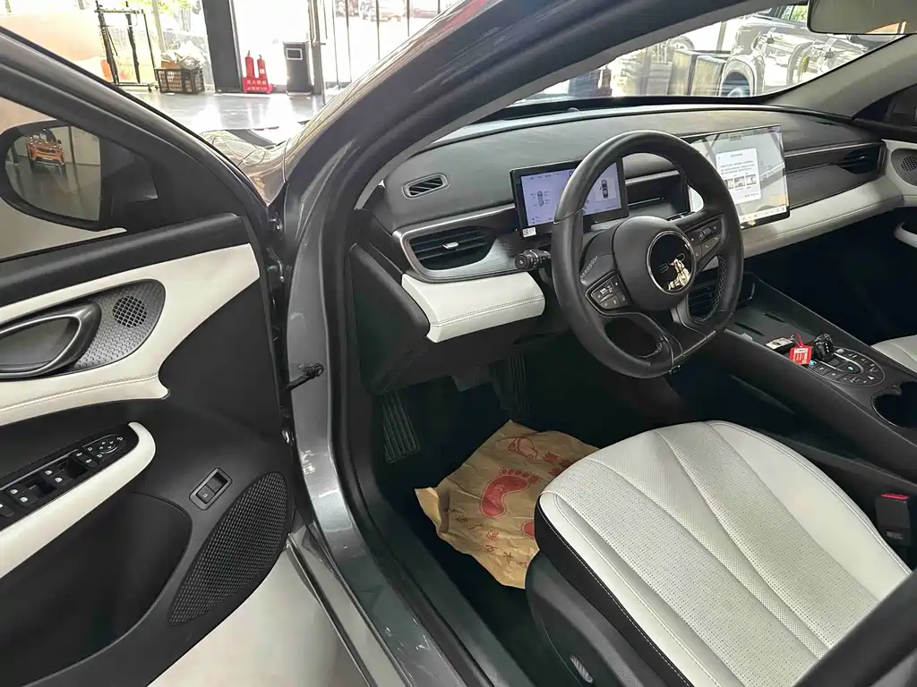 BYD Seal 05 DM-i — миниатюра 4