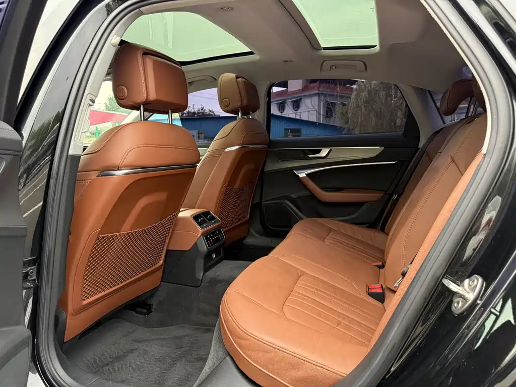 Audi A6L — миниатюра 12