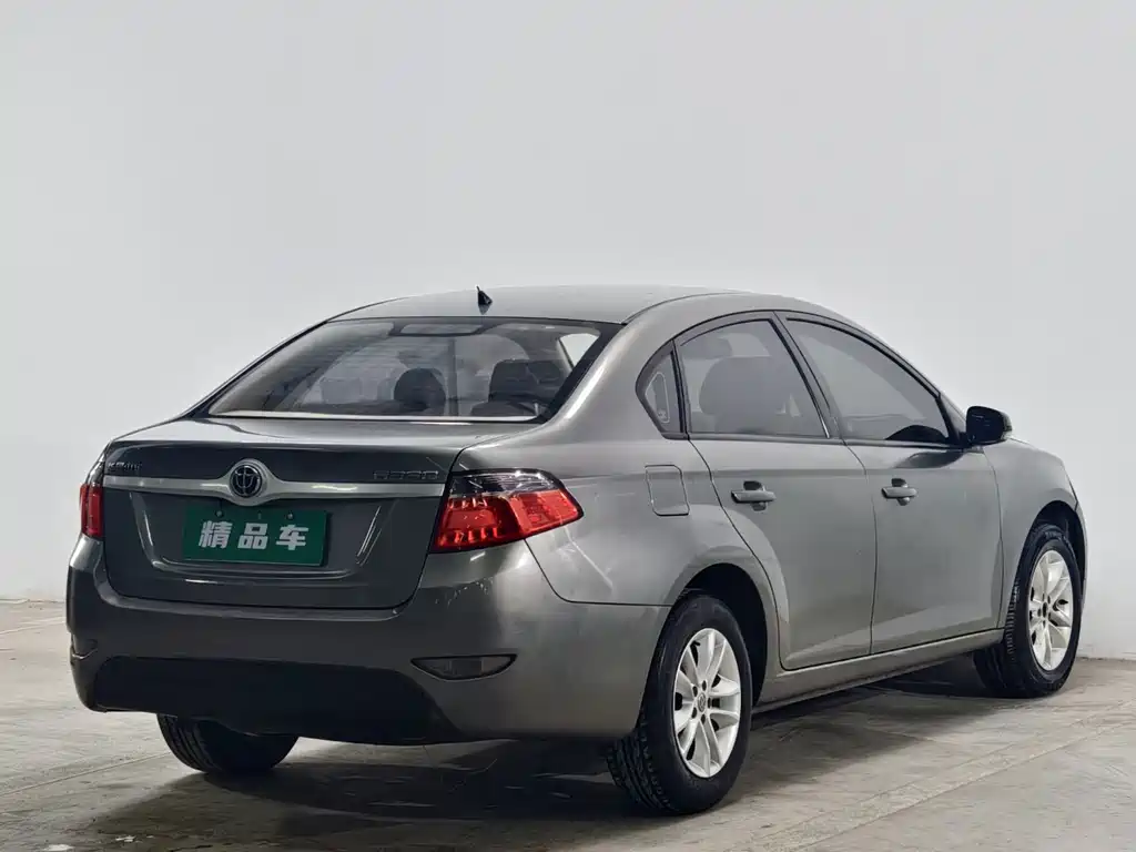 Zhonghua H330 — миниатюра 4