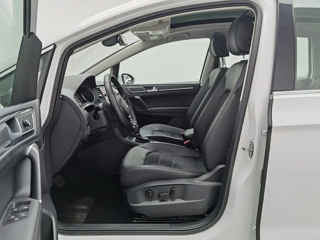 Volkswagen Golf Sportsvan — миниатюра 10
