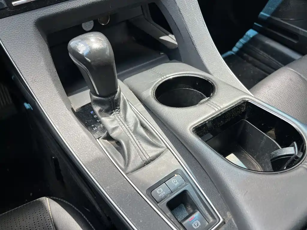 Toyota Avalon 2019 2.0L Luxury VI
