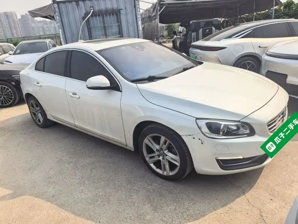 Volvo S60 — миниатюра 4