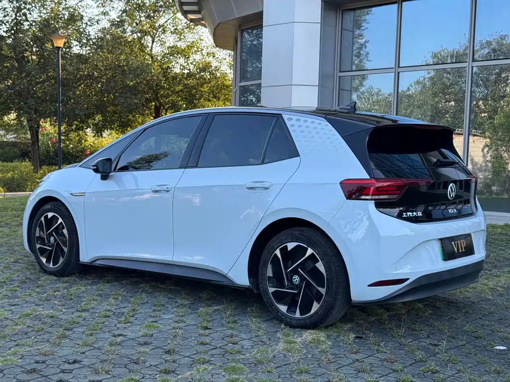 Volkswagen ID.3 — миниатюра 6