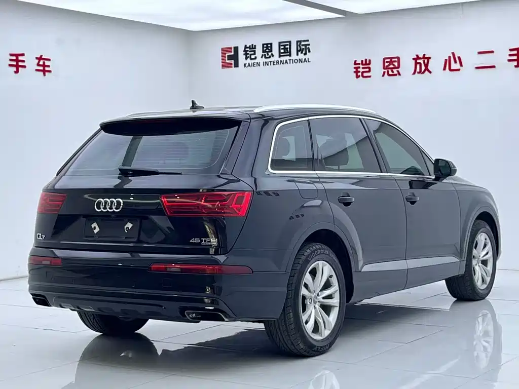 Audi Q7 — миниатюра 24