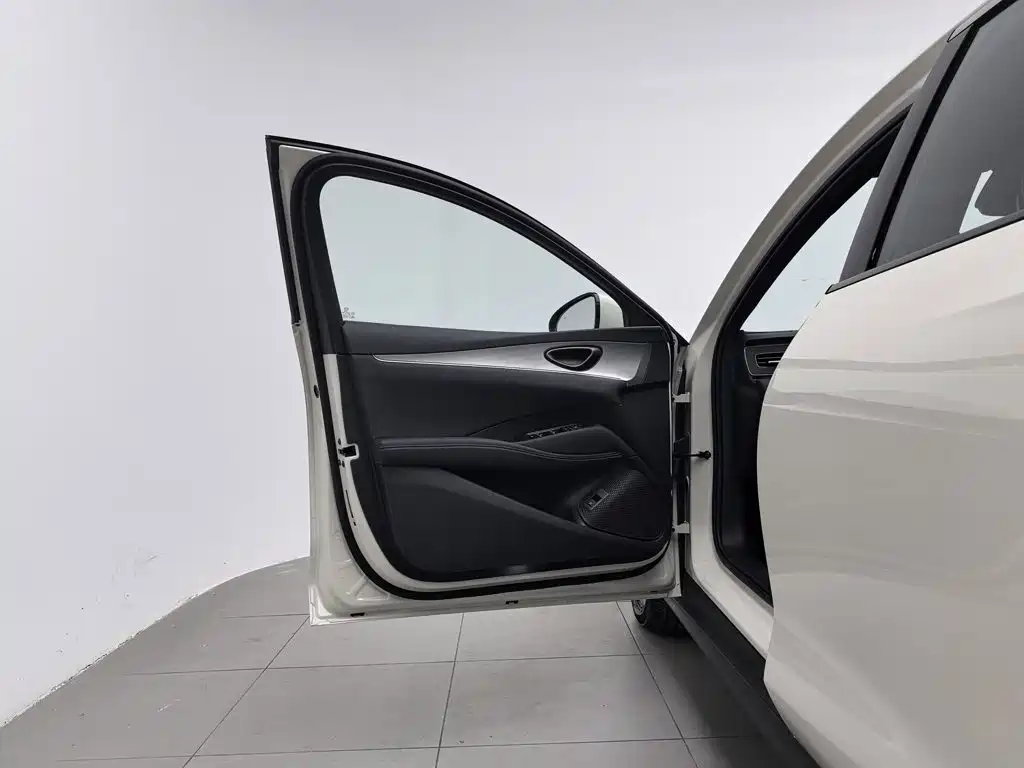 BYD Seal 06 DM-i Touring — миниатюра 8