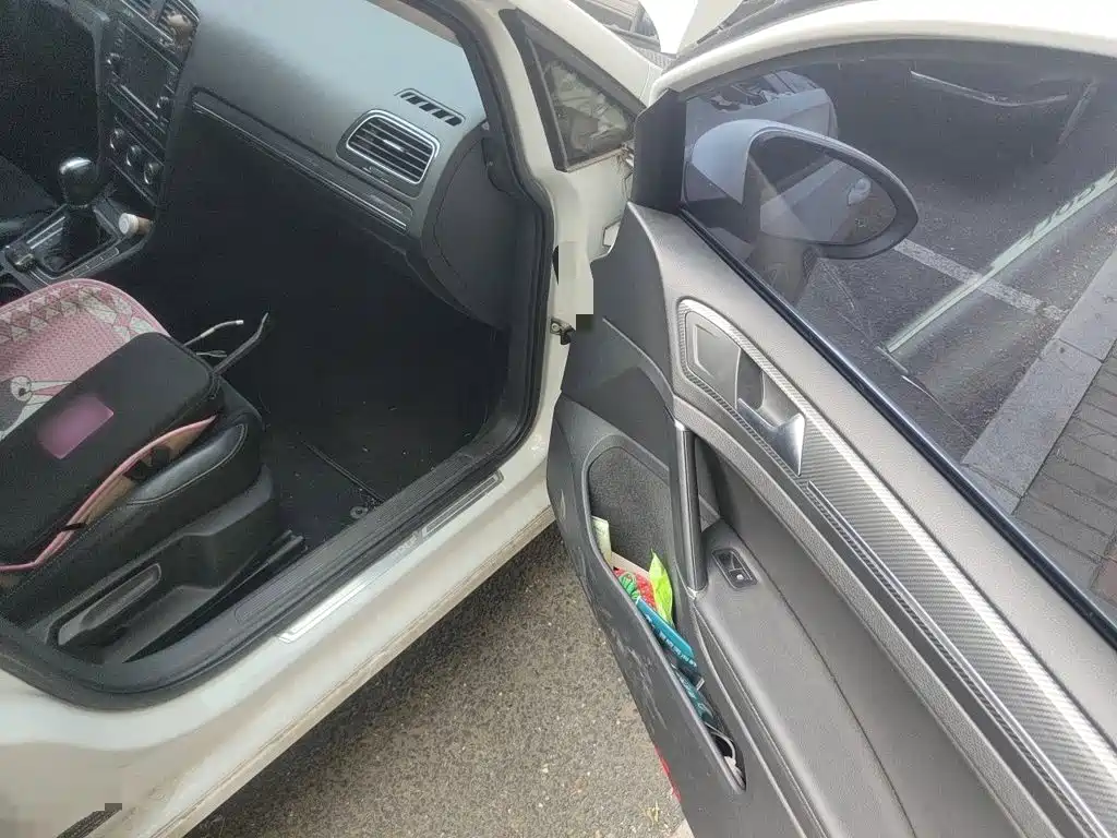 Volkswagen Golf — миниатюра 20