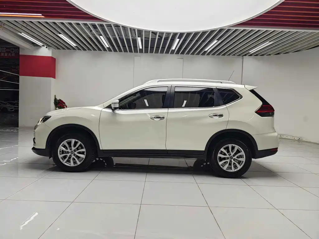 Nissan X-Trail — миниатюра 2