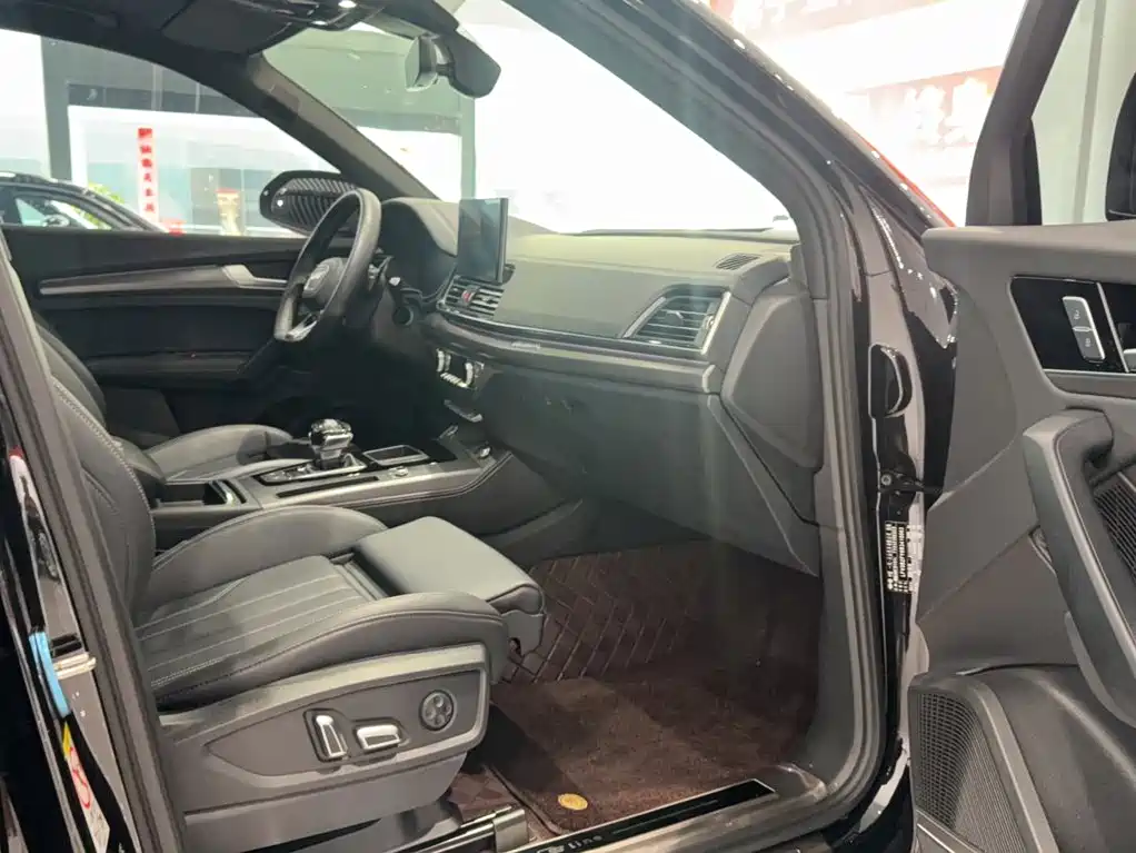 Audi Q5L — миниатюра 7