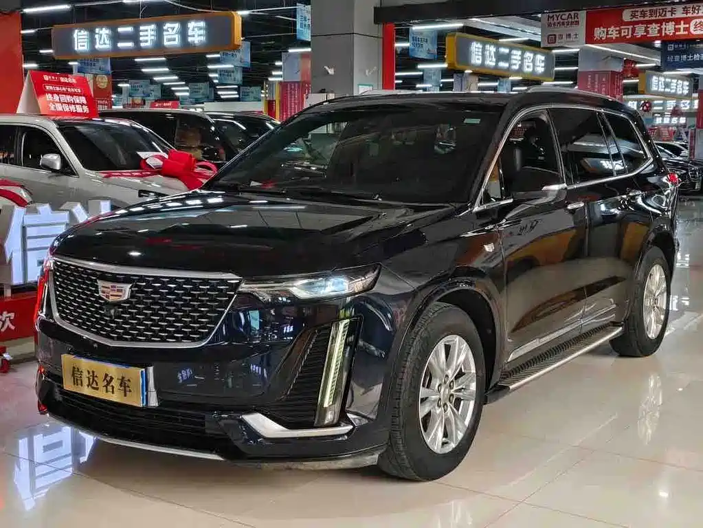 Cadillac XT6 2021 28T мест