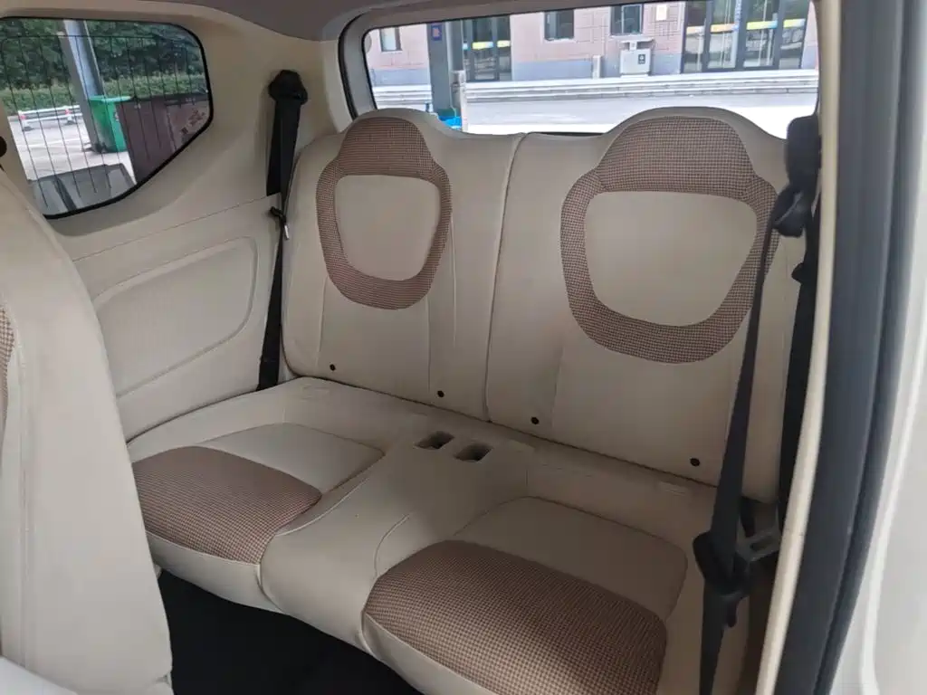 Wuling MINIEV — миниатюра 17