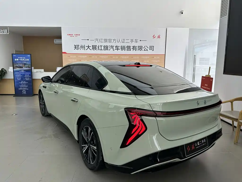 Hongqi Hongqi EH7 — миниатюра 3