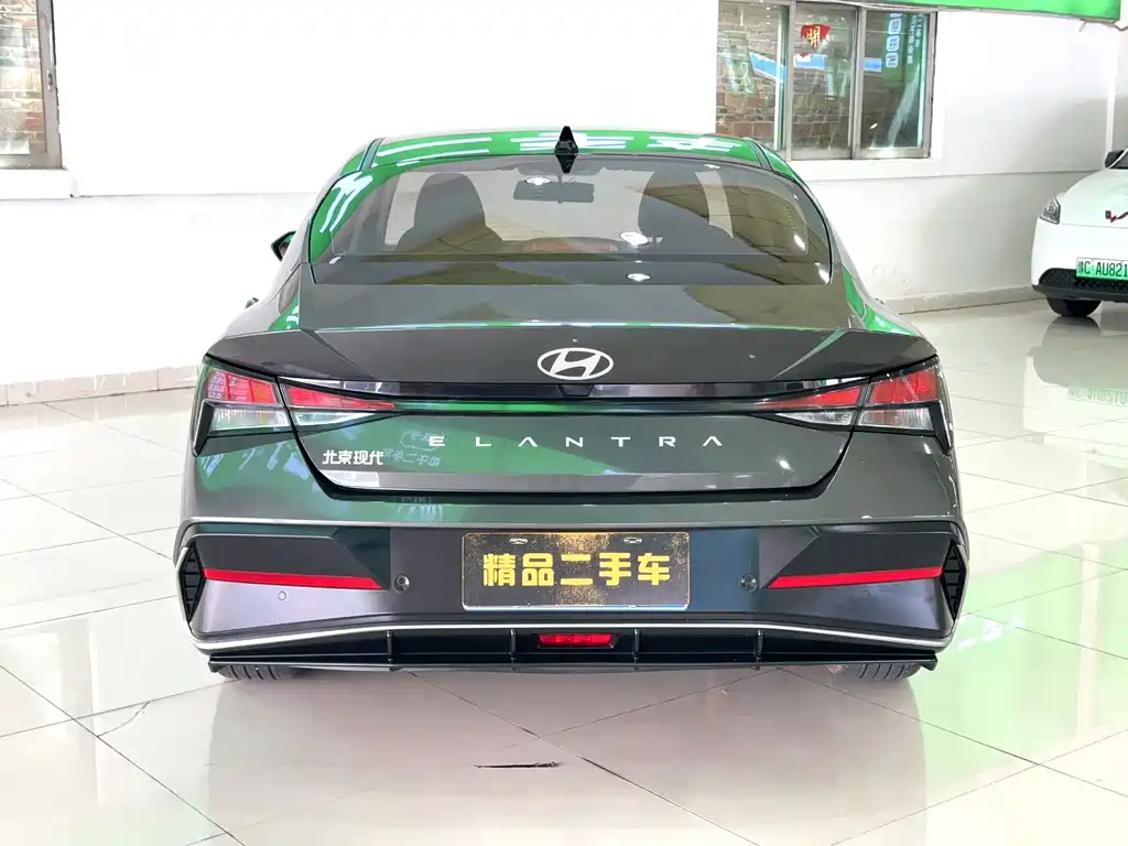 Hyundai Elantra — миниатюра 5