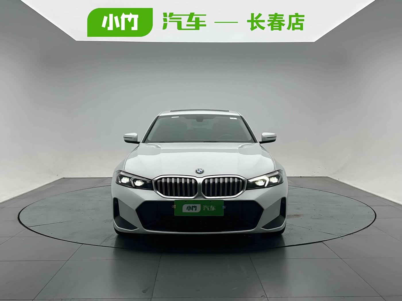 BMW 3 Series 2.0 л 2023 г. Белый, пробег 10800 км