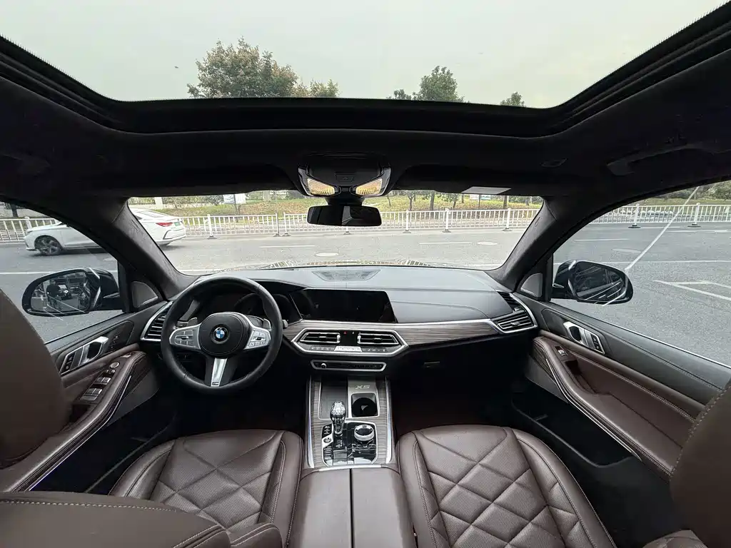 BMW X5 — миниатюра 11