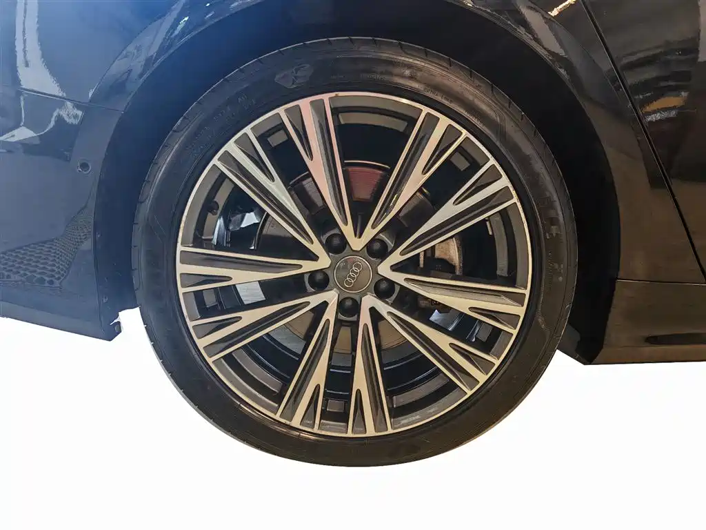 Audi A6L — миниатюра 15