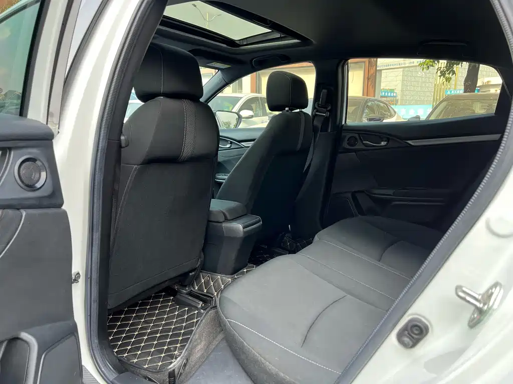 Honda Civic — миниатюра 6