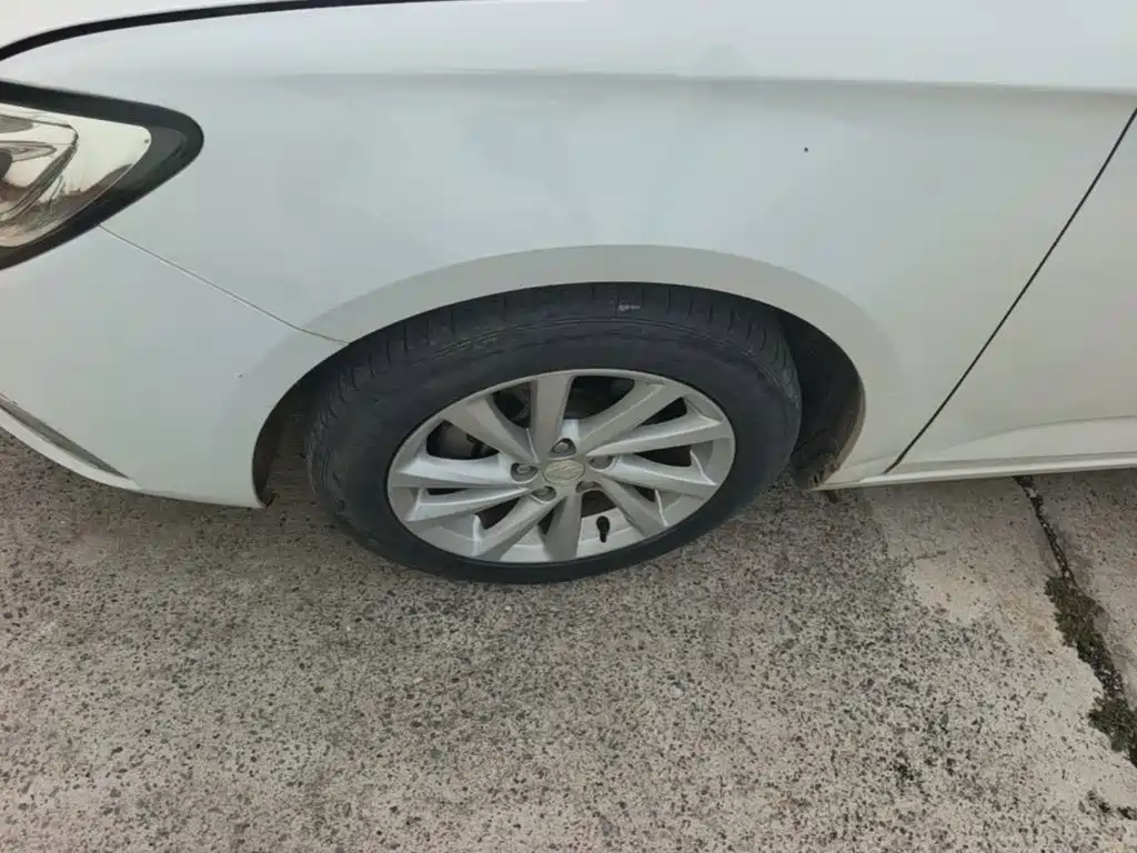 Buick Verano — миниатюра 23