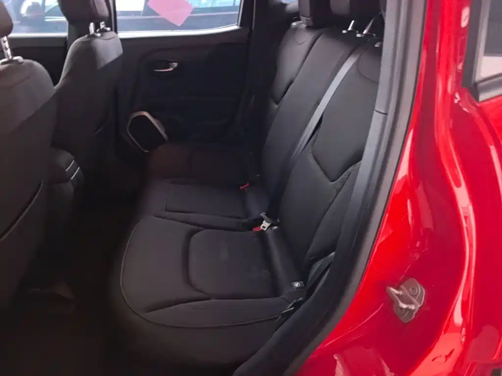 Jeep Renegade — миниатюра 17