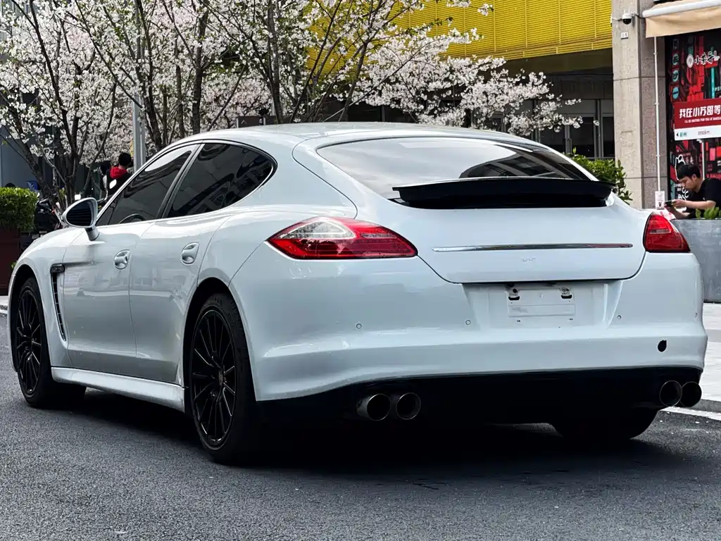 Porsche Panamera 2013 Panamera Platinum Edition 3.6L