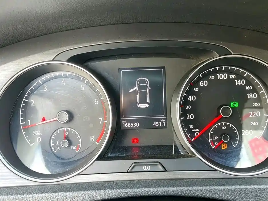 Volkswagen Golf — миниатюра 12