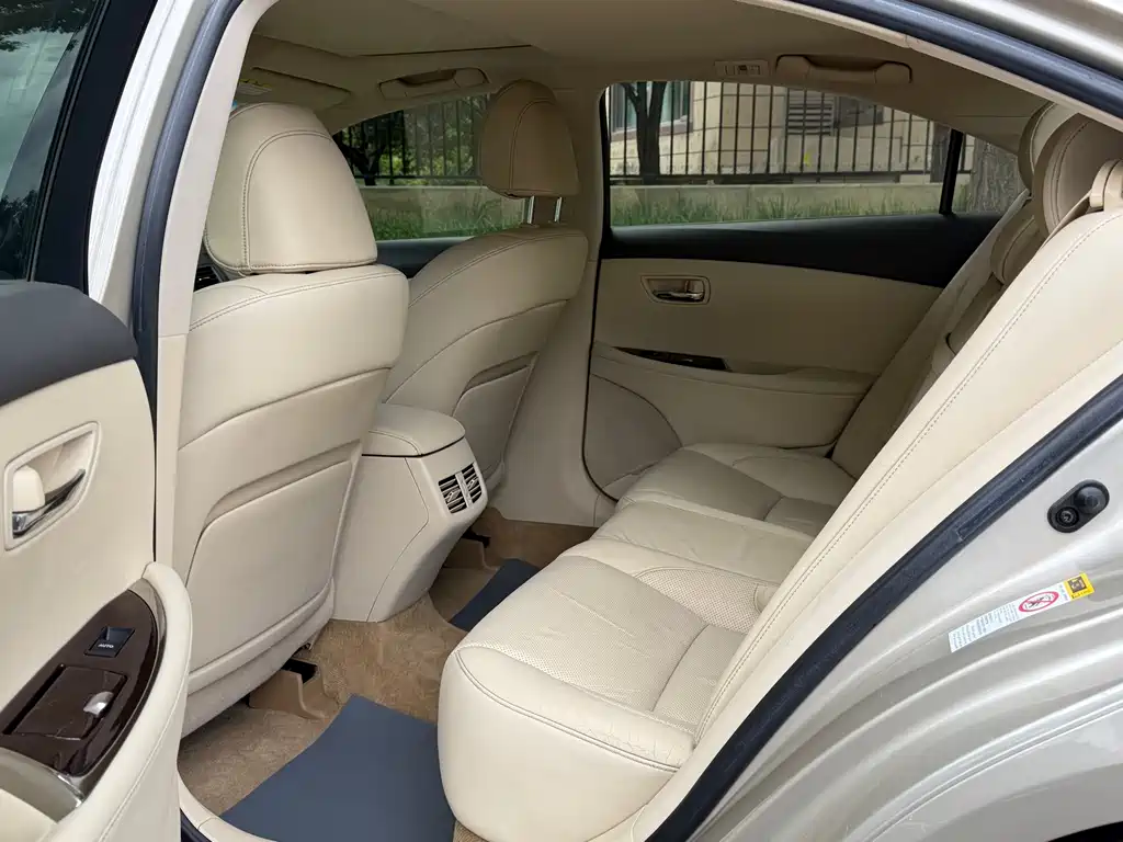 Lexus ES — миниатюра 6