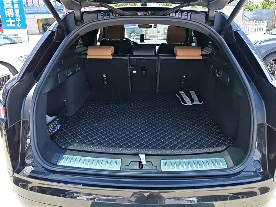 Land Rover Range Rover Velar 2022 250PS