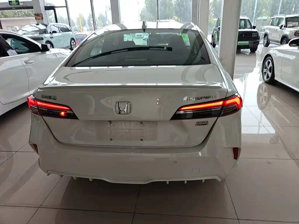 Honda Inspire — миниатюра 6