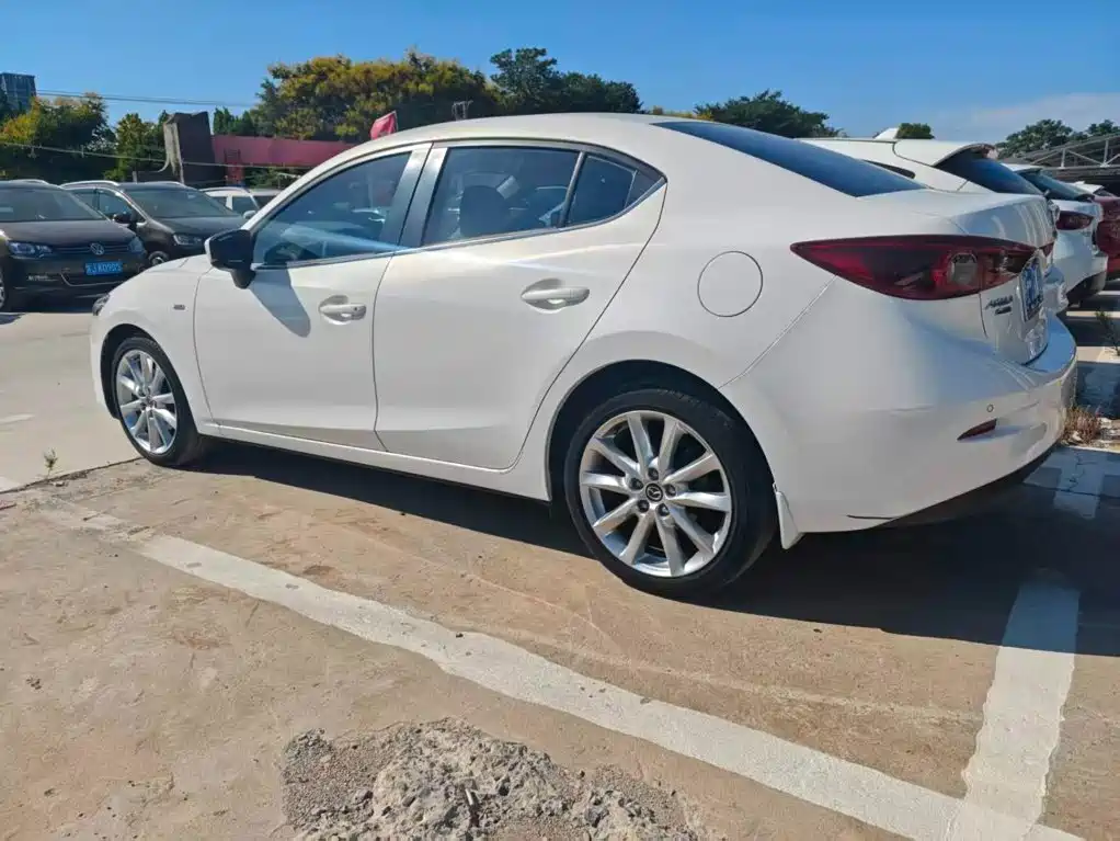 Mazda 3 Axela — миниатюра 9