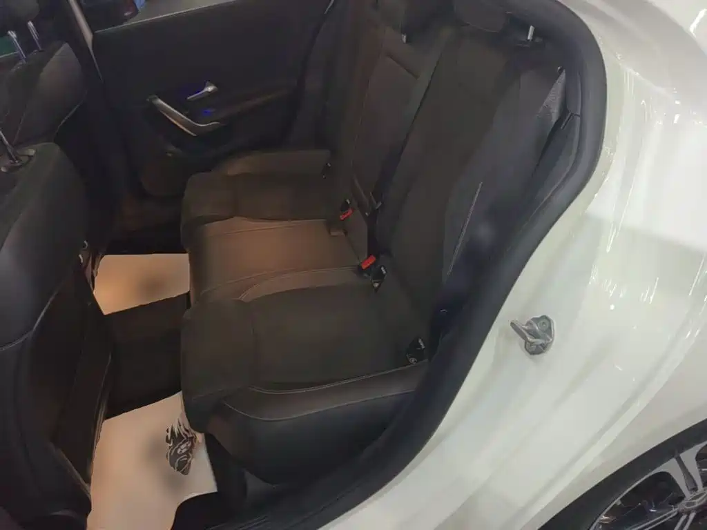 Mercedes-Benz A-Class — миниатюра 17