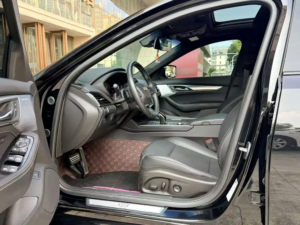 Cadillac CT5 — миниатюра 23