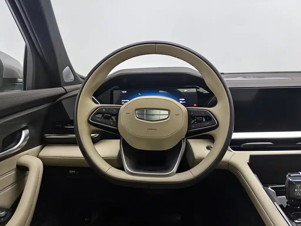 Geely Xingyue L — миниатюра 11