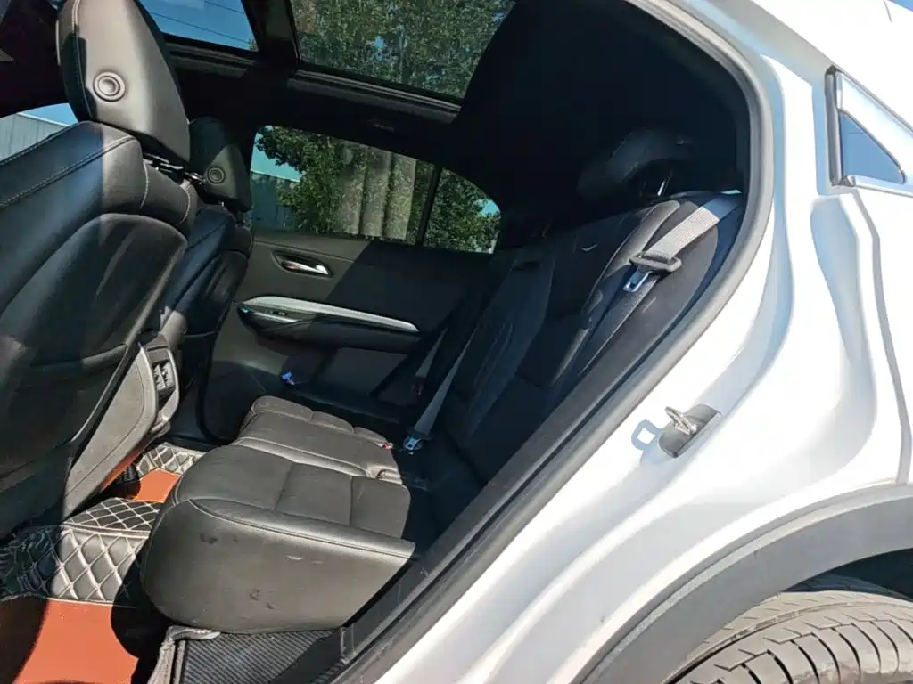 Cadillac XT4 — миниатюра 17