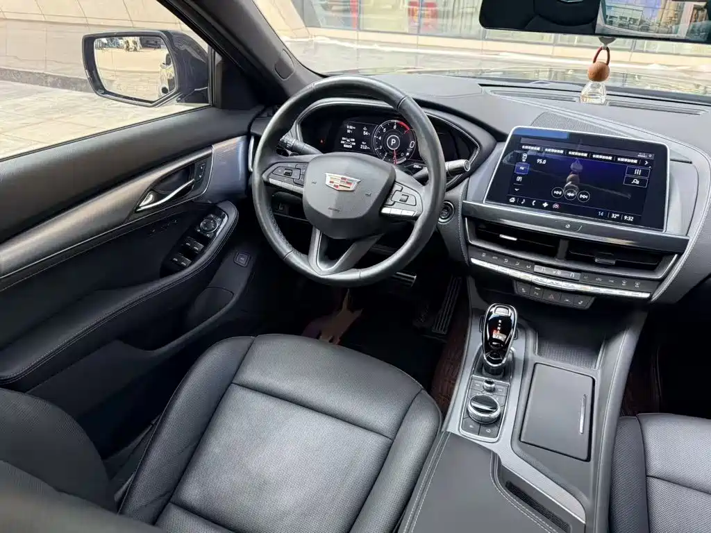 Cadillac CT5 — миниатюра 19