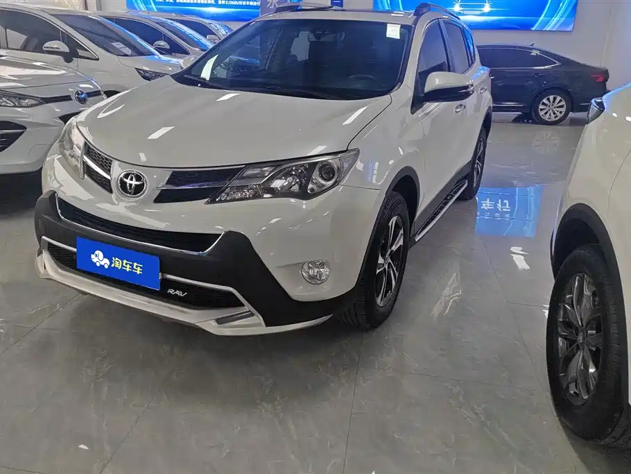 Toyota RAV4 2015
