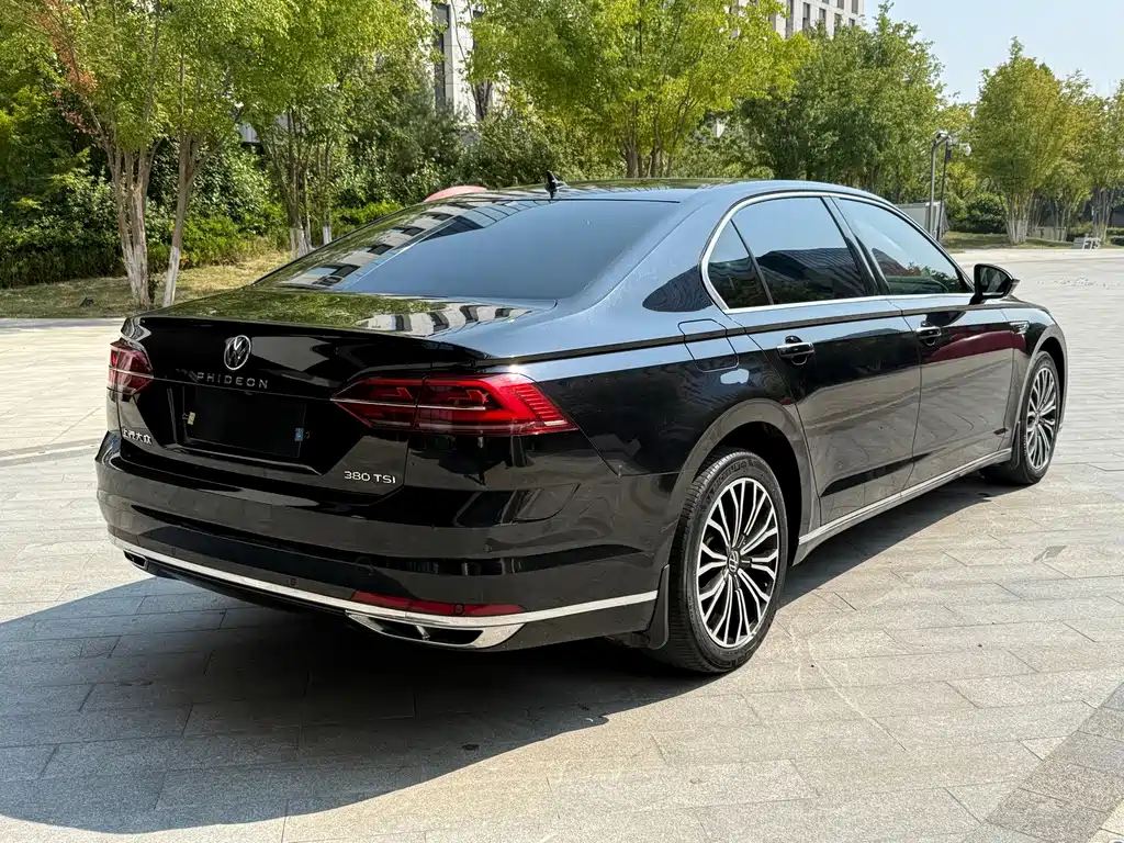 Volkswagen Phideon — миниатюра 4