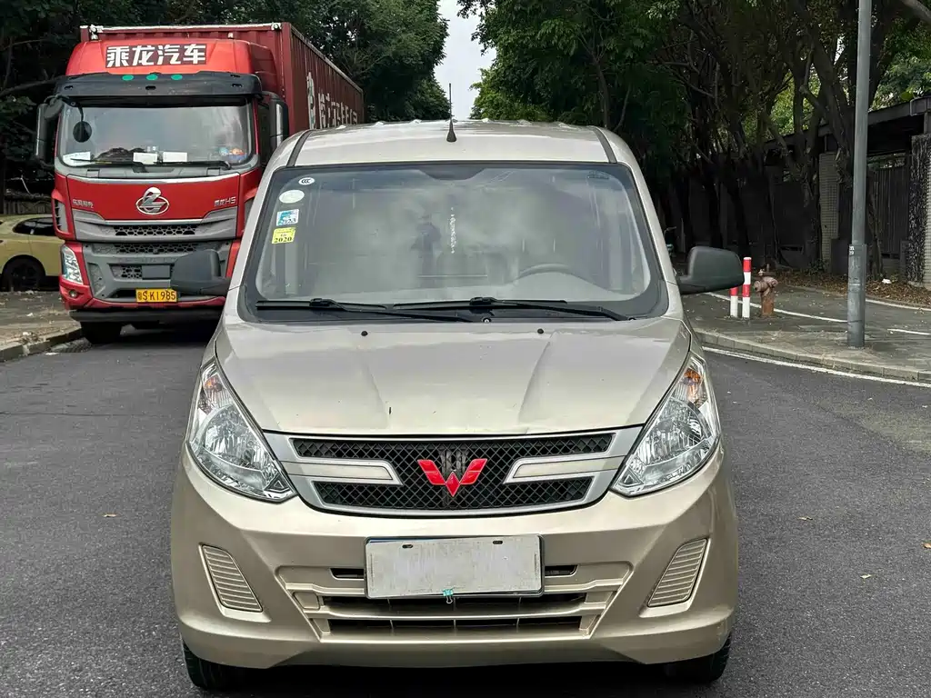 Wuling Rongguang V — миниатюра 2