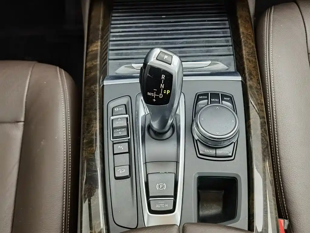 BMW X5 (Import) — миниатюра 13