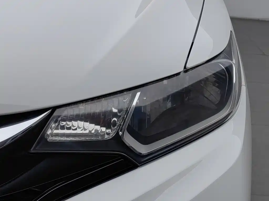 Honda Fit — миниатюра 7