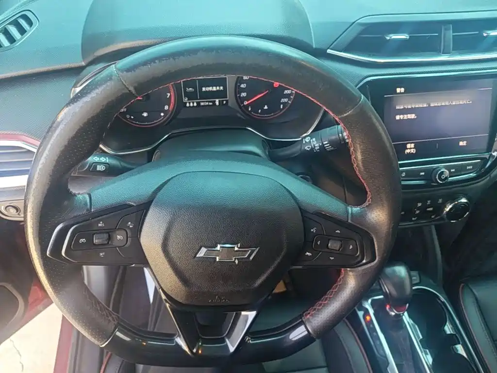 Chevrolet Tracker — миниатюра 11