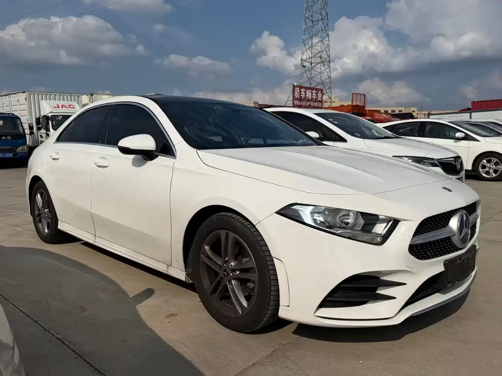 Mercedes-Benz A-Class — миниатюра 3