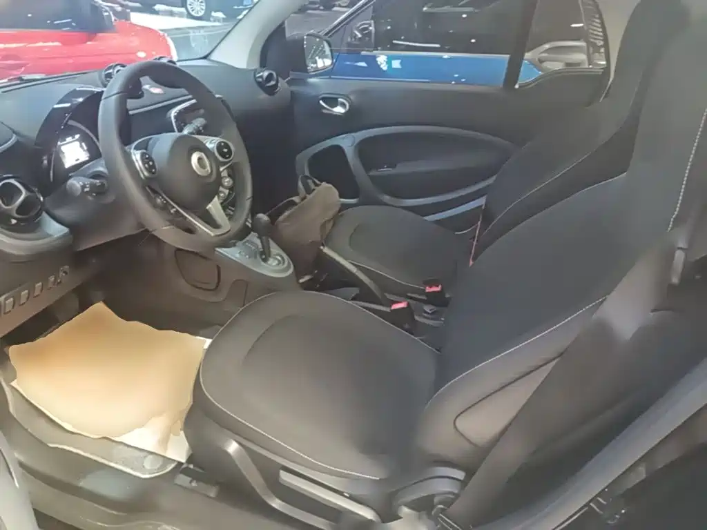 smart Smart Fortwo — миниатюра 17