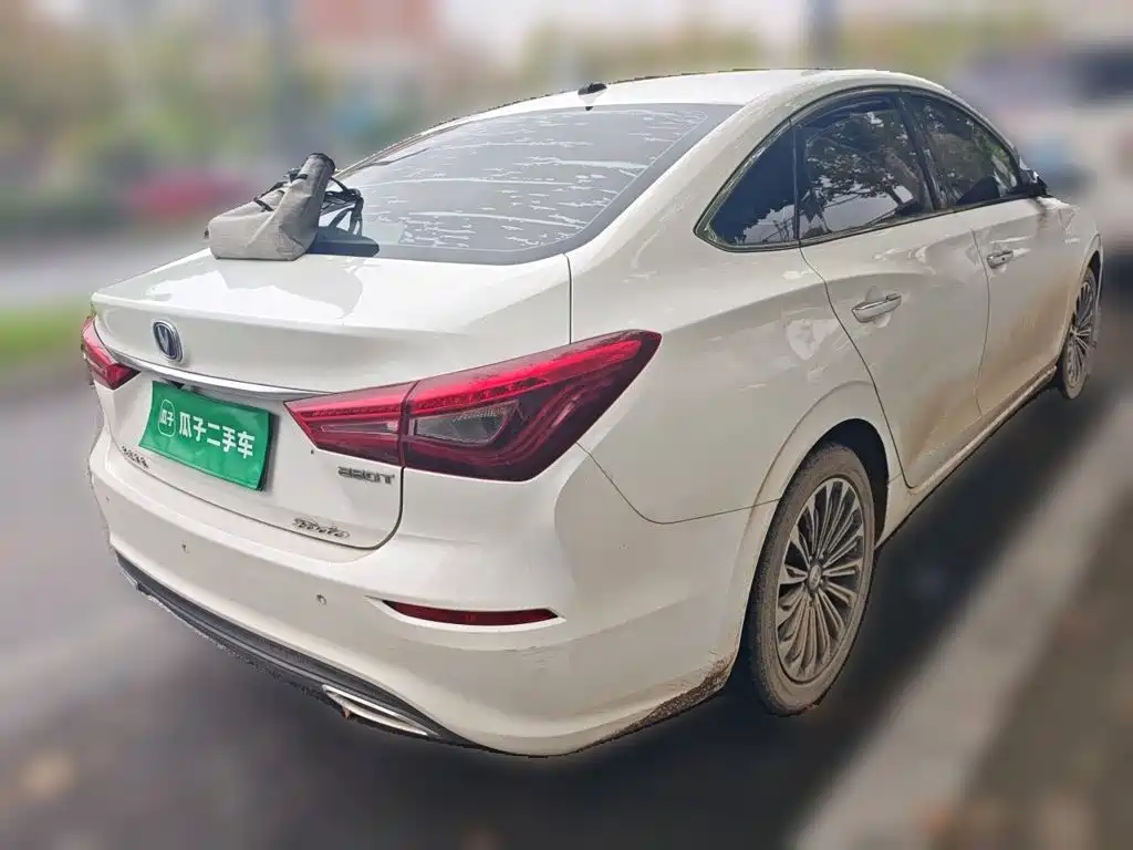 Changan Eado — миниатюра 4