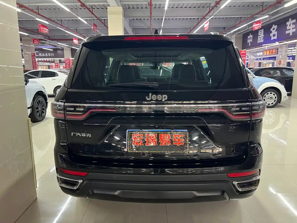 Jeep Grand Commander — миниатюра 6